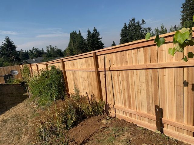 Wood privacy fence installation for backyard landscaping and lawn fencing in Salem, OR
