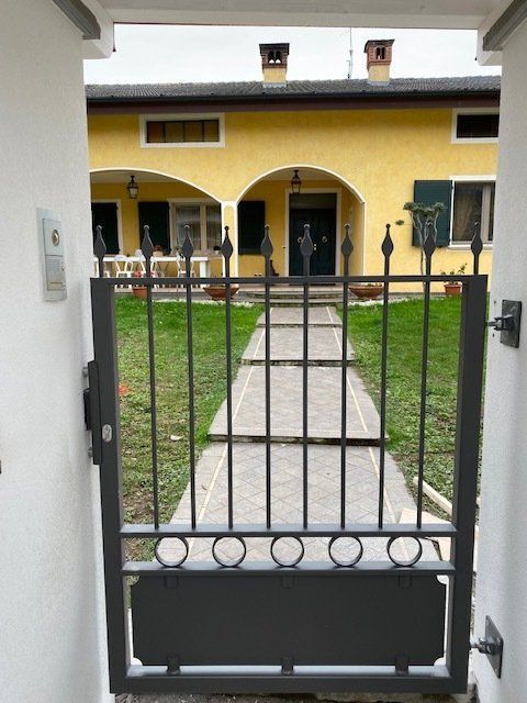 Cancelletto in metallo modello svedese