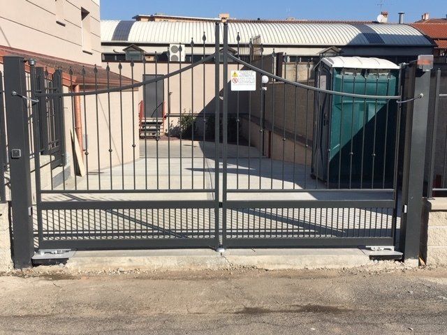 Cancello in metallo modello svedese