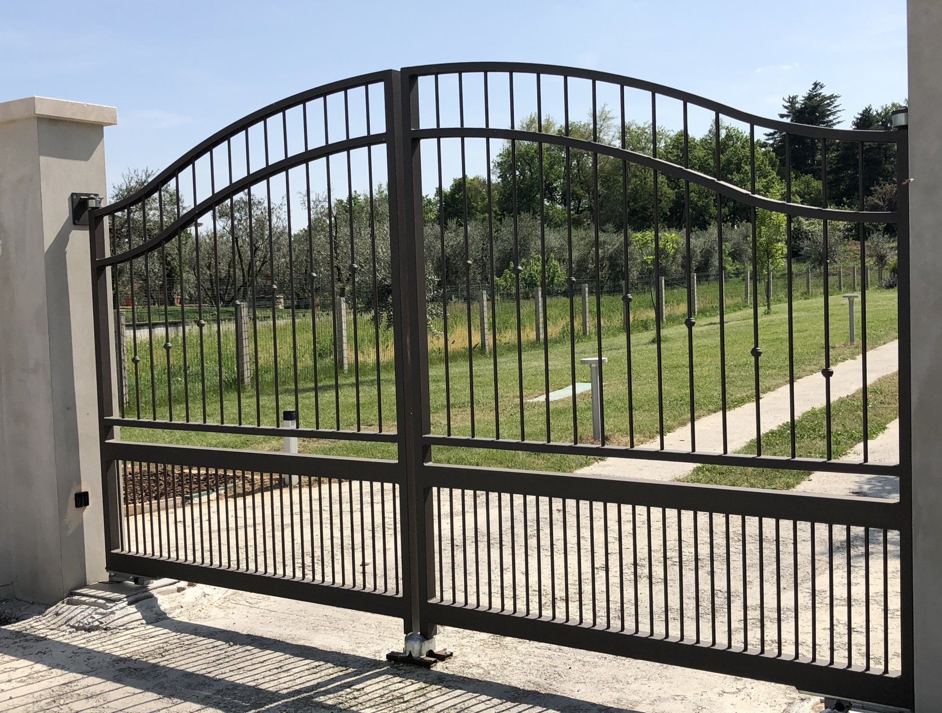 Cancello modello svedese per villa