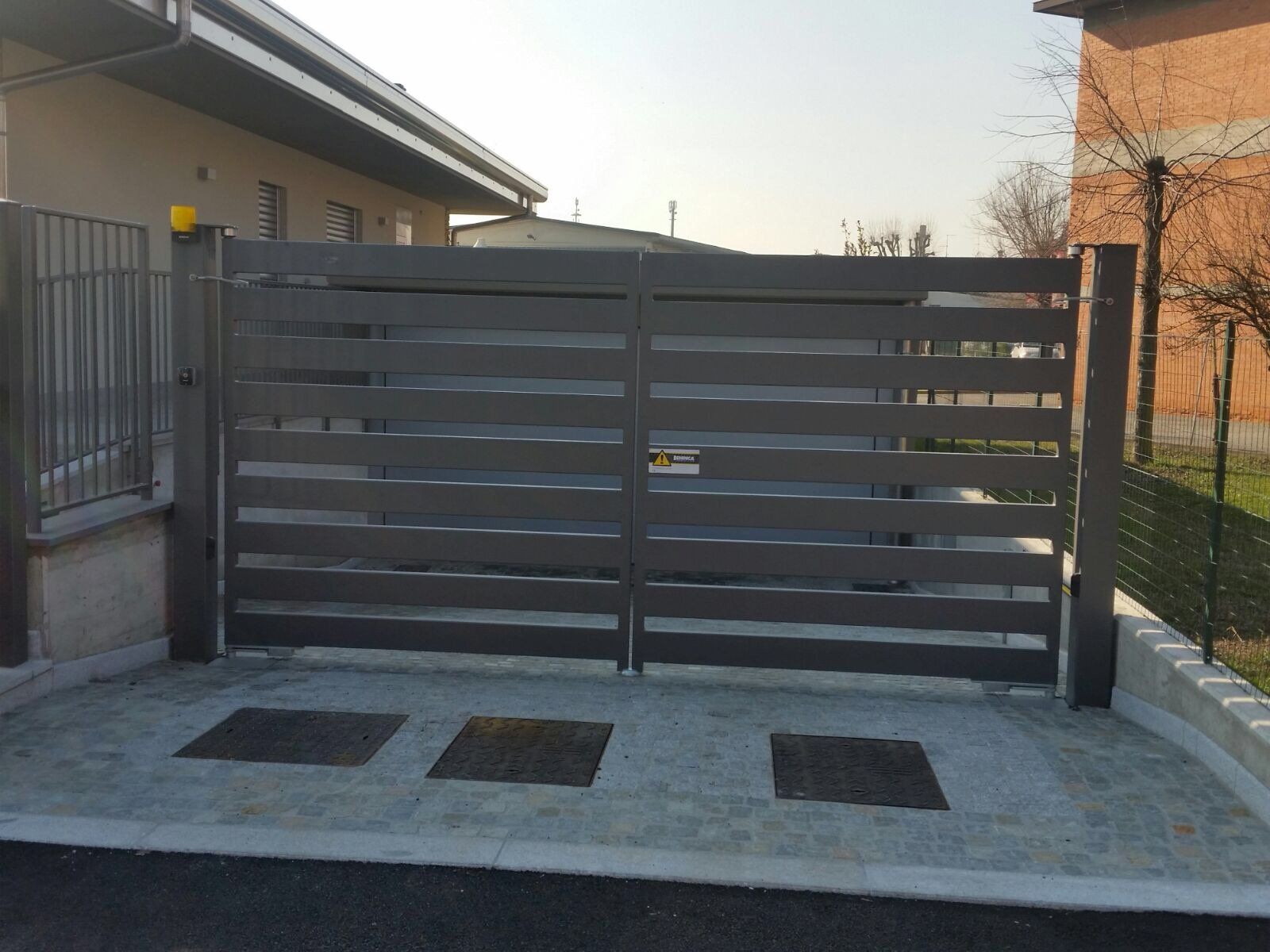 Cancello a doghe in tubolare