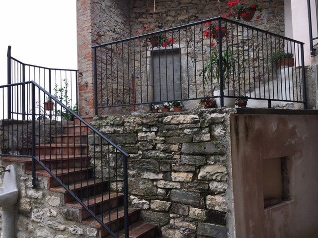 Balcone svedese con scala