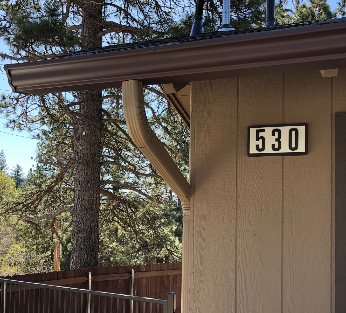 The number 530 is on the side of a house