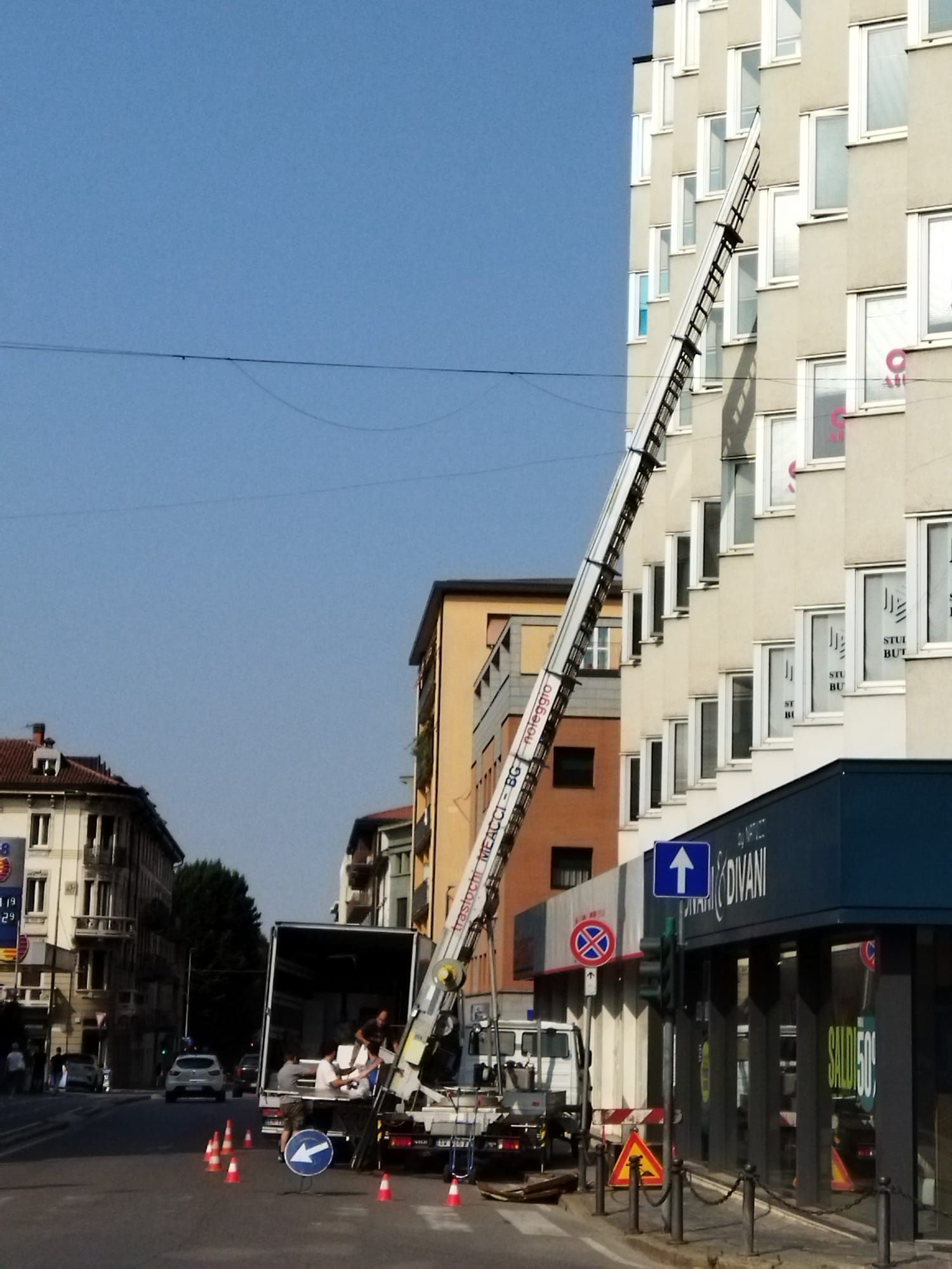 Noleggio Autoscale per traslochi a Bergamo