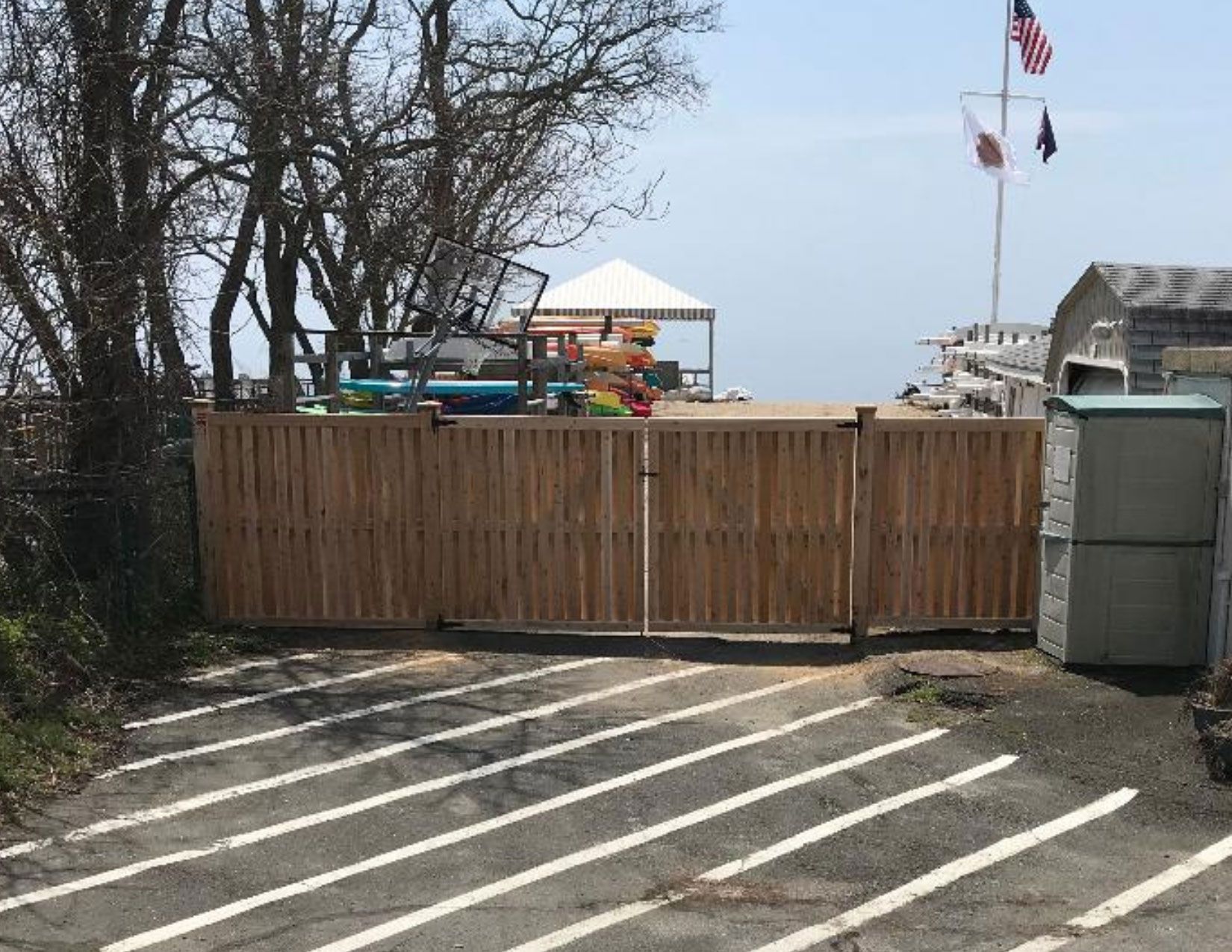 Board on Board Fences 10