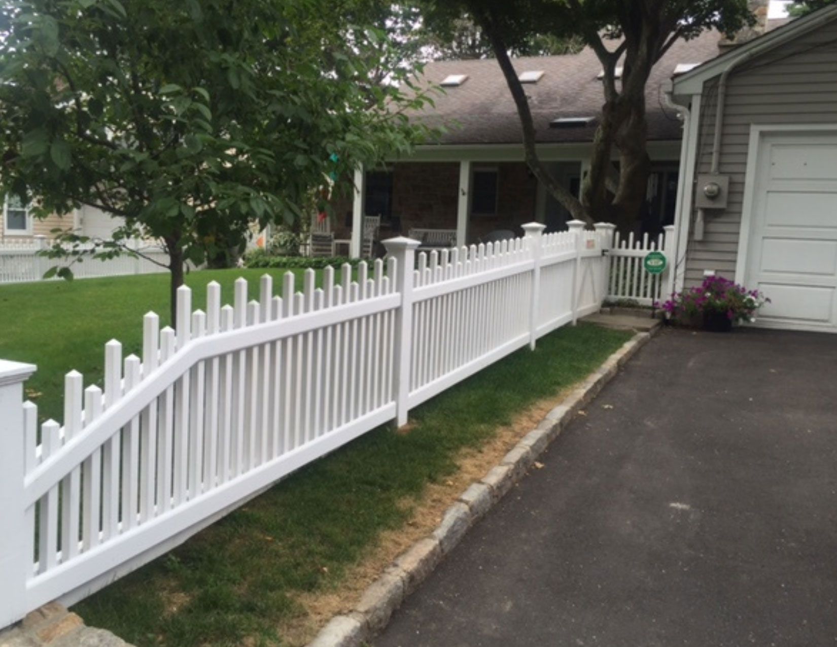 Cape Cod Fences - Staggered 2