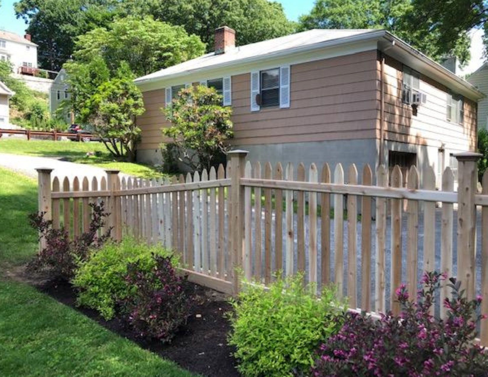 Space Picket Fences - Colonial 4