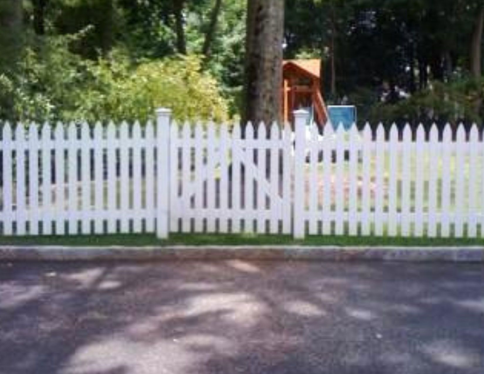 Space Picket Fences - Colonial 6