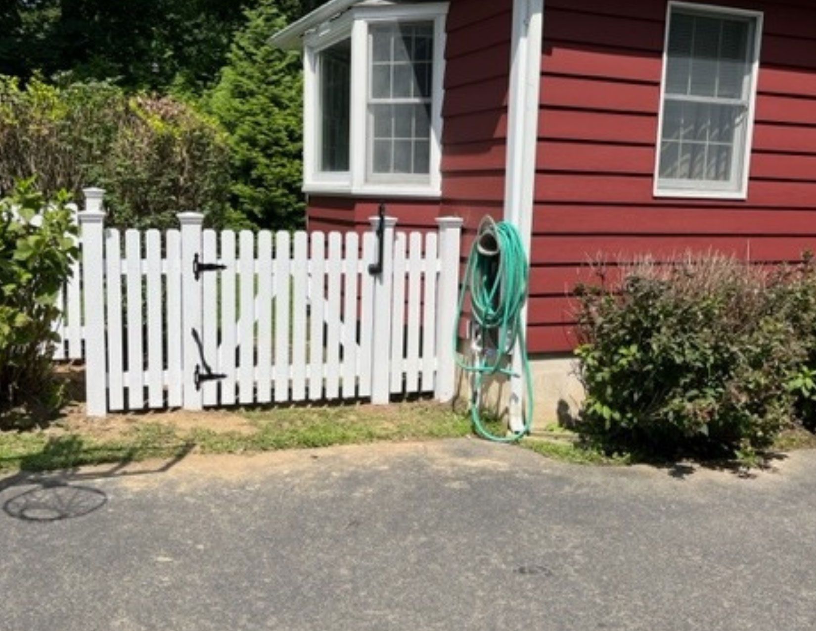 Space Picket Fences - Dog Eared - 3