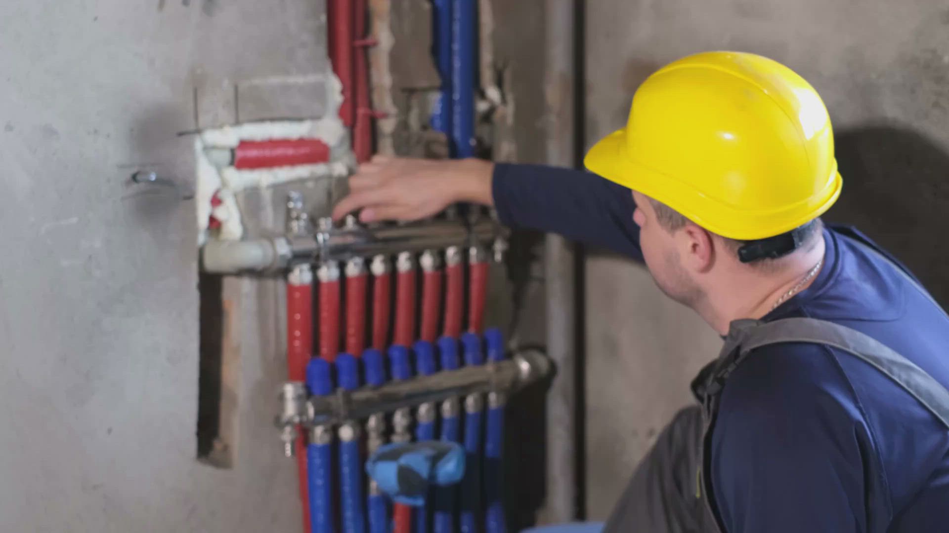 Notre Plombier Orsay est disponible 24h/24 et 7j/7 au 01.85.39.25.86 sur votre ville de Orsay.