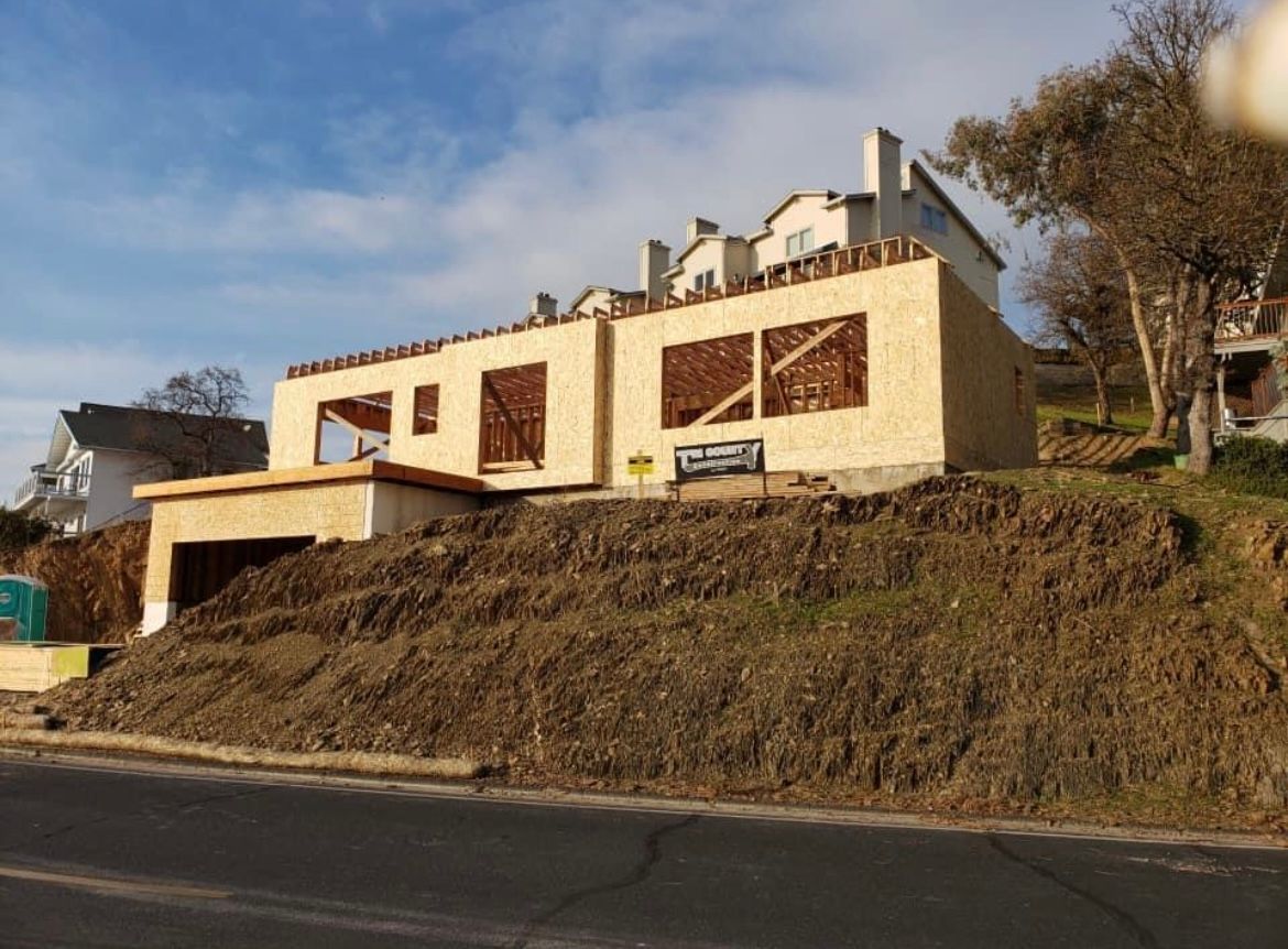 Custom home build in Lake Tuloch.