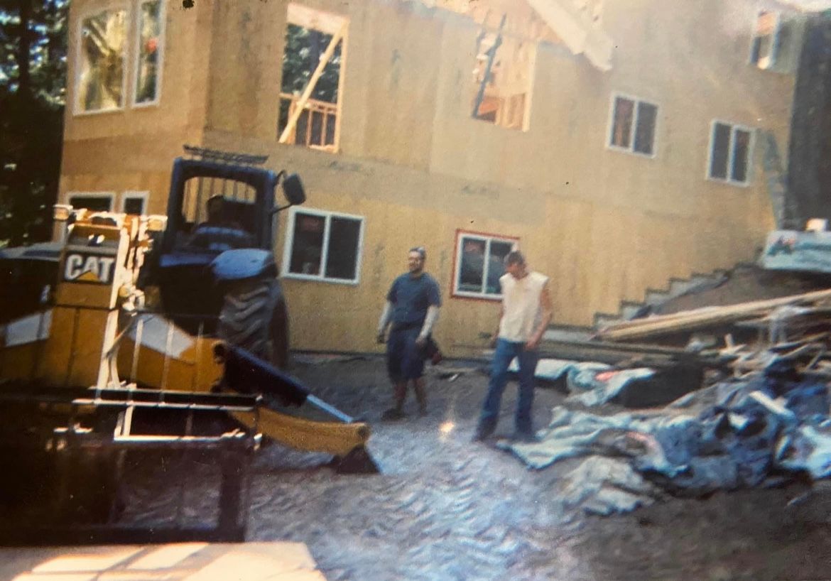 Justin Flynn and Danny Everett building for Rob Flynn with Chris Everett on the Dorrington house.