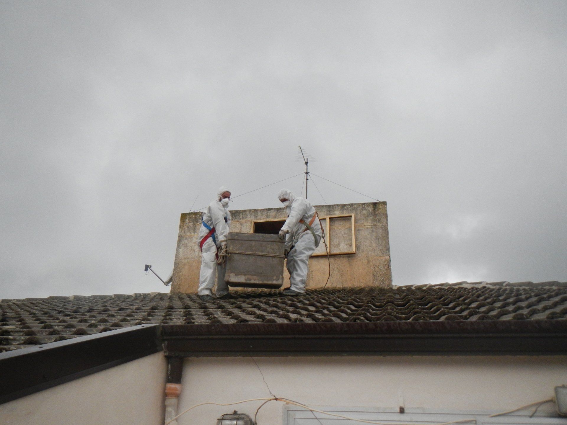 rimozione amianto da tetto