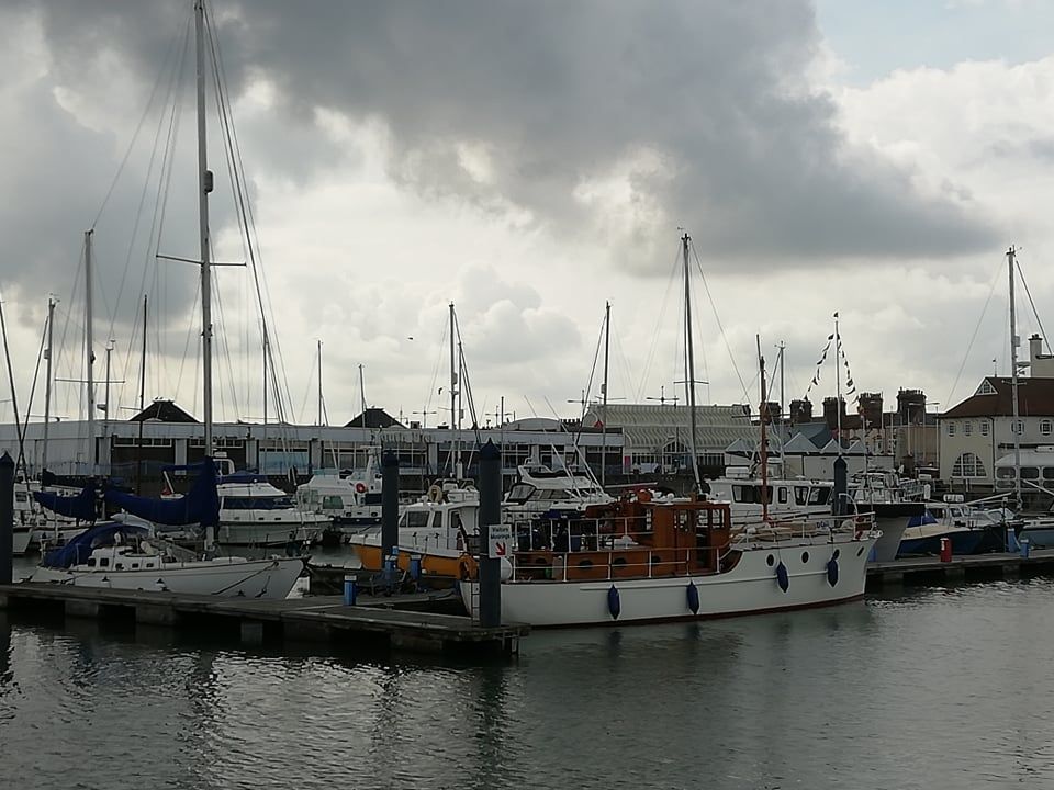 Another image of the pier only this time with multiple ships