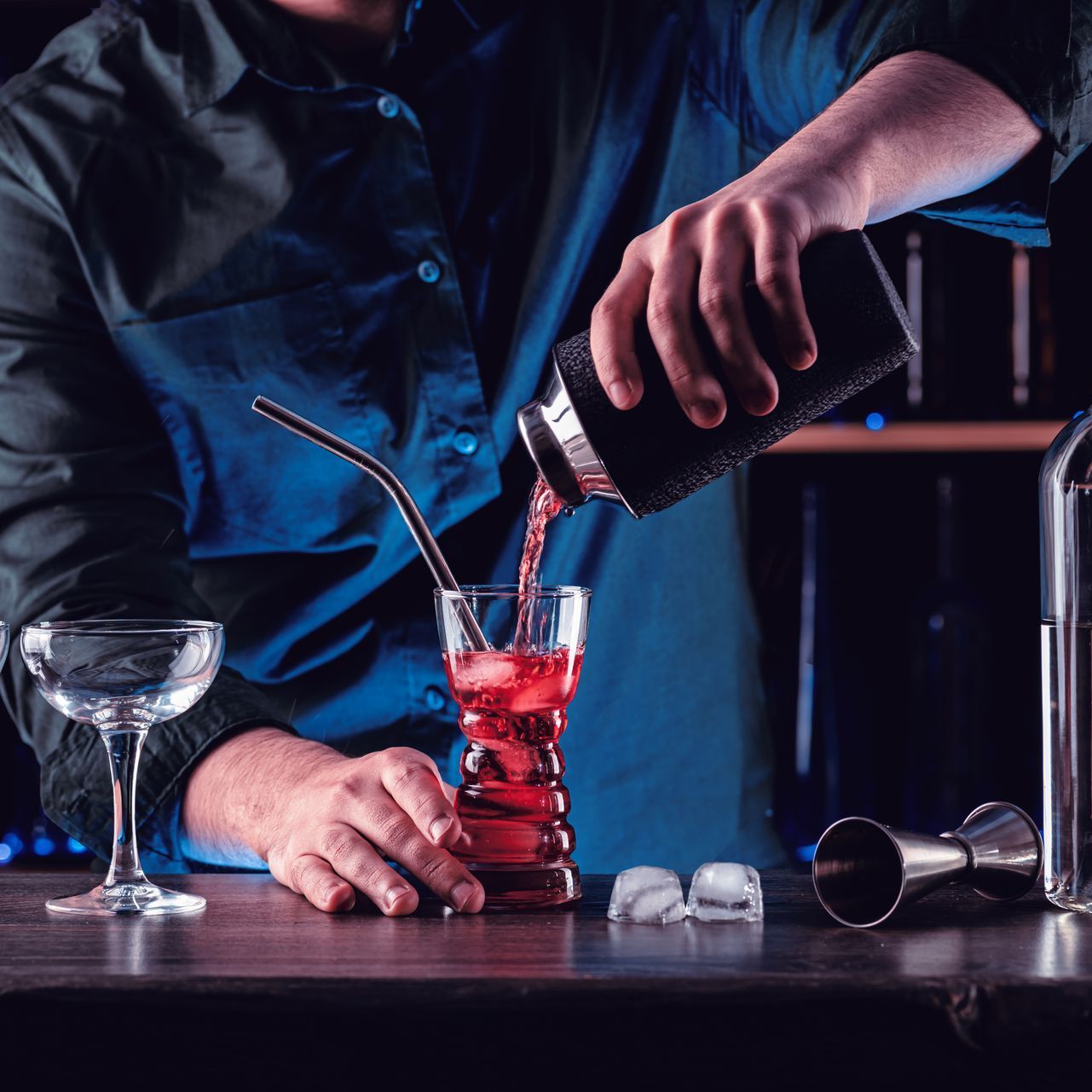 Mixing Cocktail