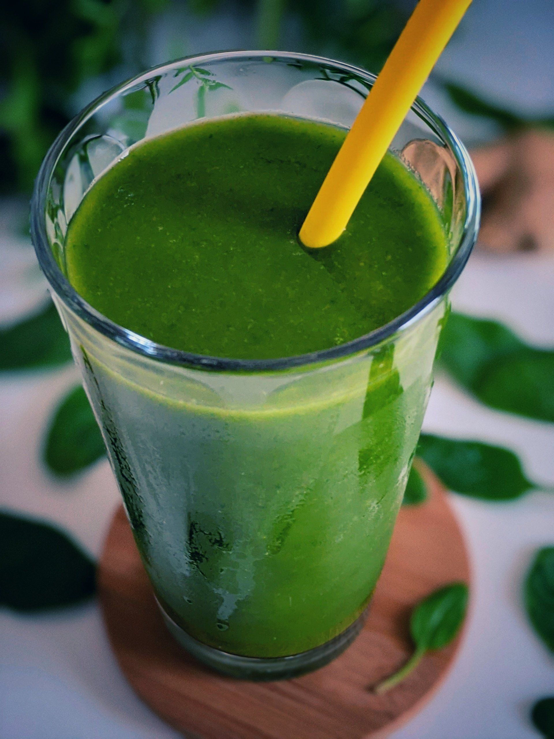 Spinach, Ginger and Carrot Smoothie (vegan, gluten, wheat, dairy and refined sugar free)