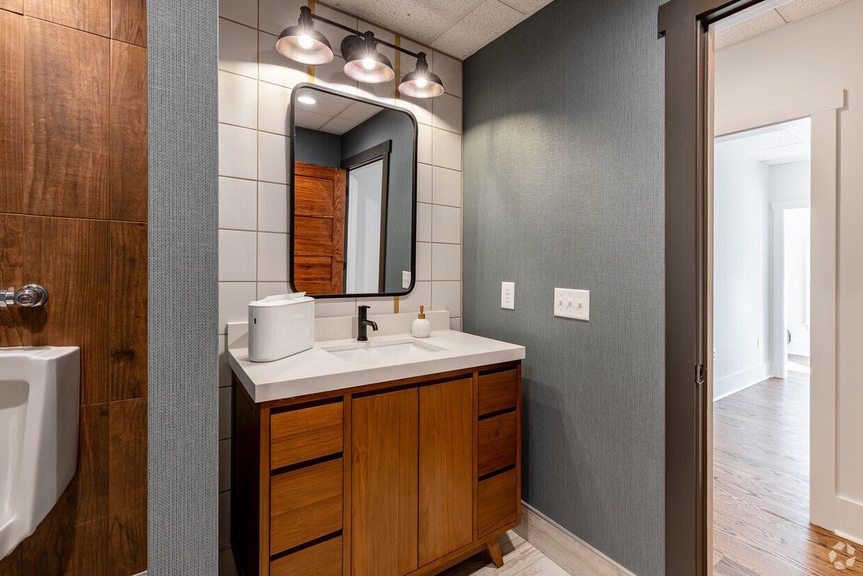 Commercial Single Office Rentals - Alpharetta, GA 30009