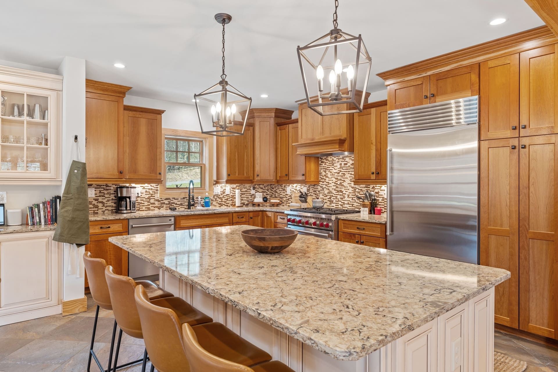 Granite vs. Quartz Countertops: Which Should You Choose?