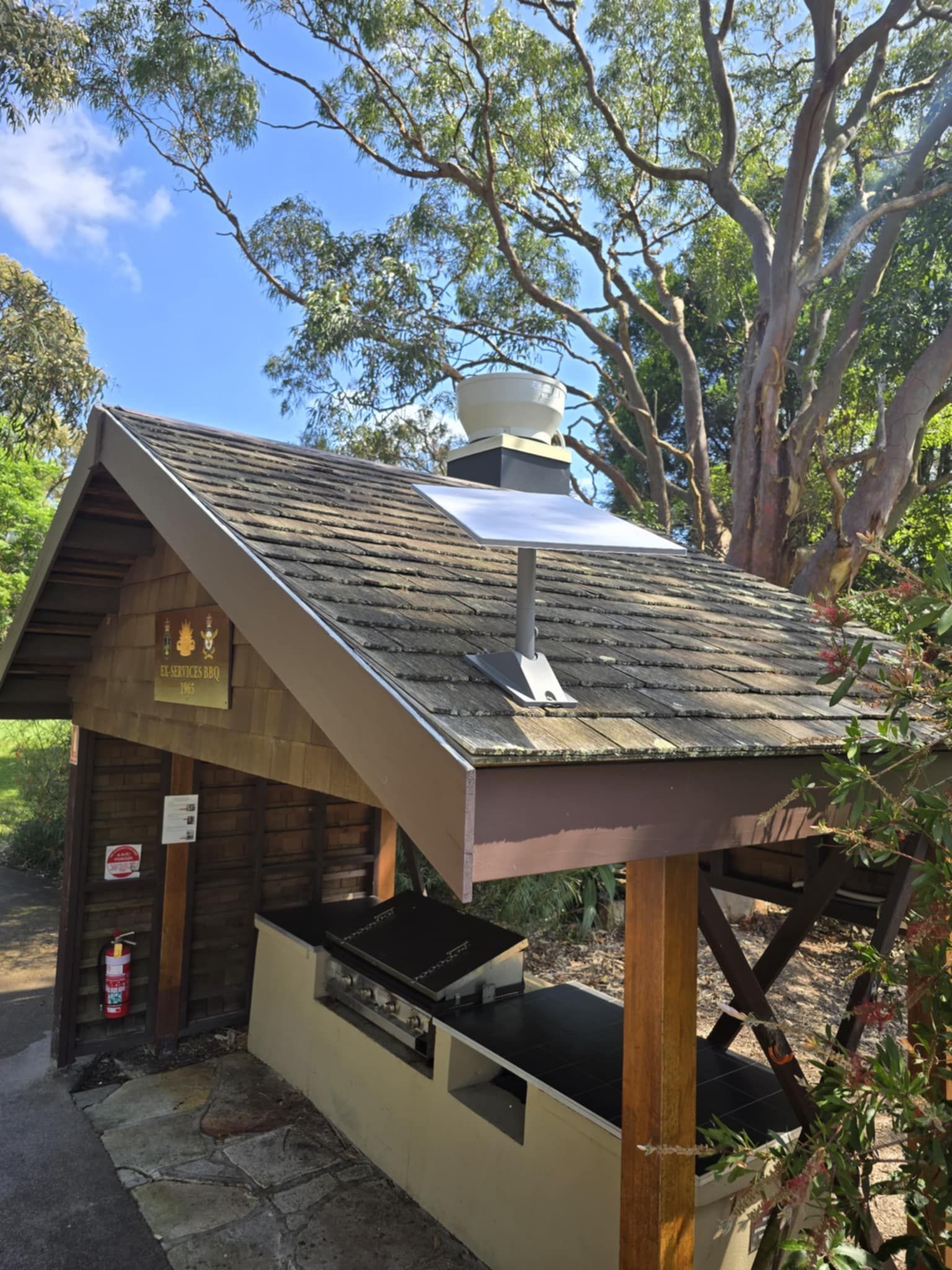 Starlink device on roof