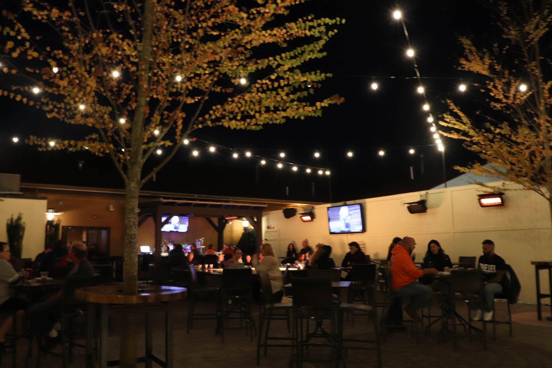 Live Entertainment at Telly's Restaurant & Pizzeria 21