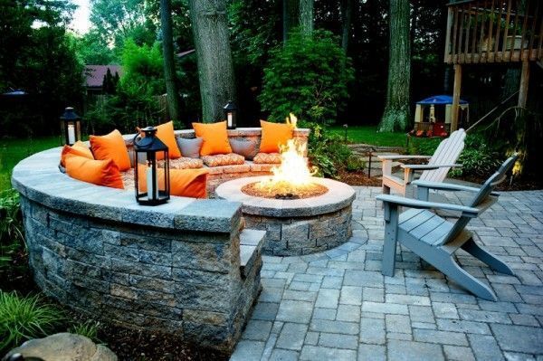 Firefit with Outdoor Sitting Area