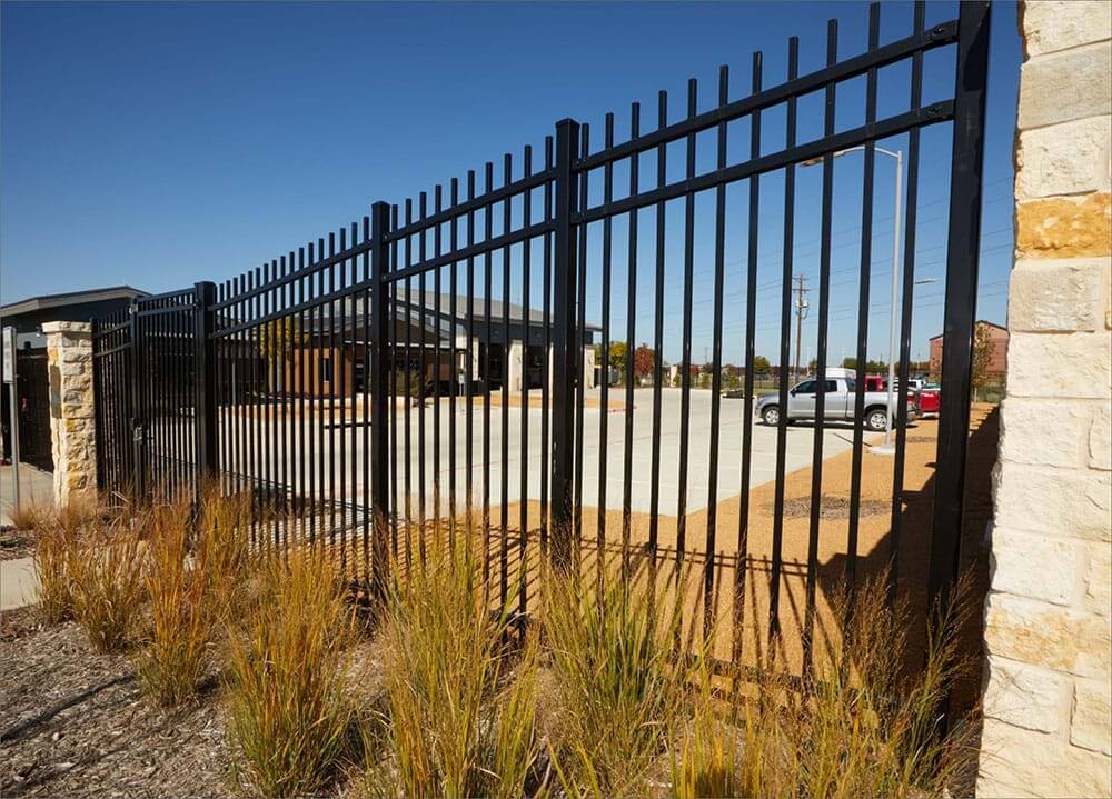 steel aluminum fences