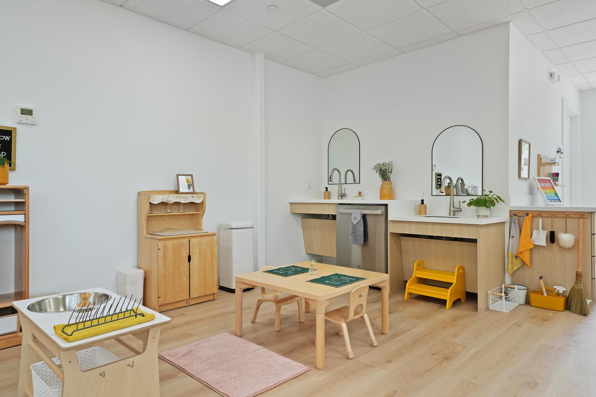 montessori toddler classroom