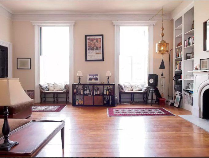 Landmark Property Management 103 W Monument Apartments