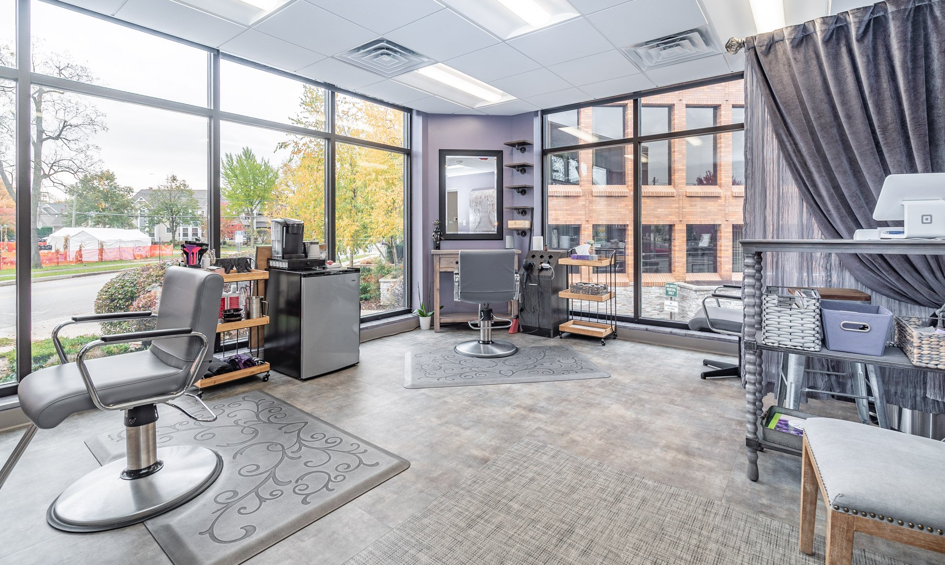 Floor to Ceiling Windows in salon suites for rent