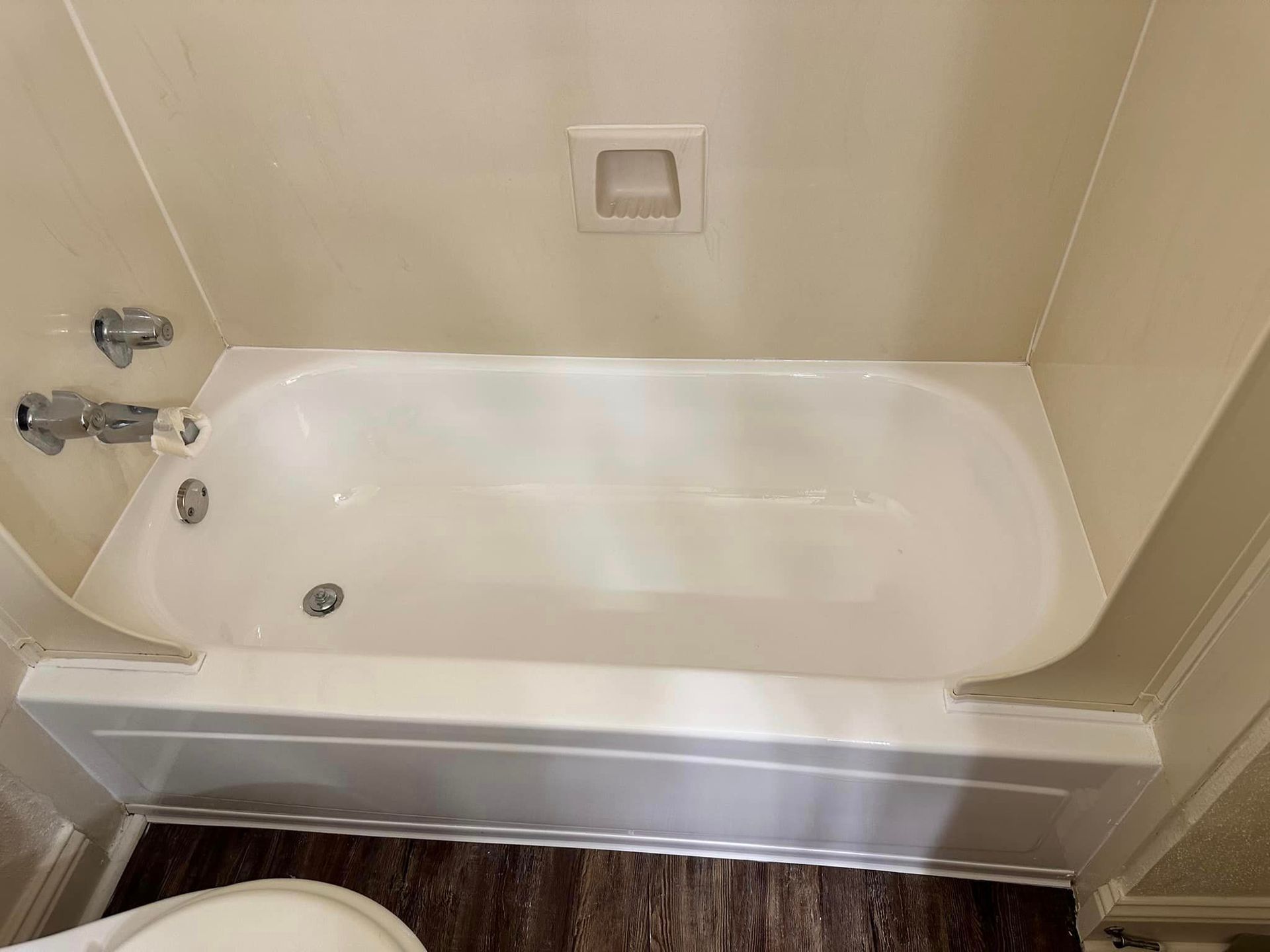 Clean bathtub — Kenner, LA — SurfacePro Bathtub Refinishing