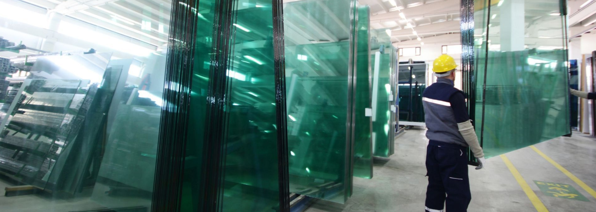 Picture of thick toughened glass sheets. Picture of thick toughened glass sheets.