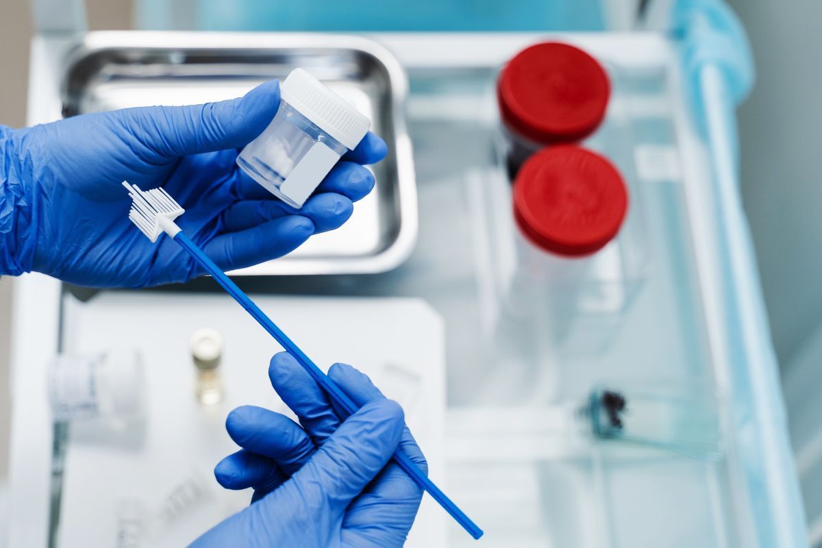 Rastreamento câncer de colo uterino com DNA HPV: conheça o exame