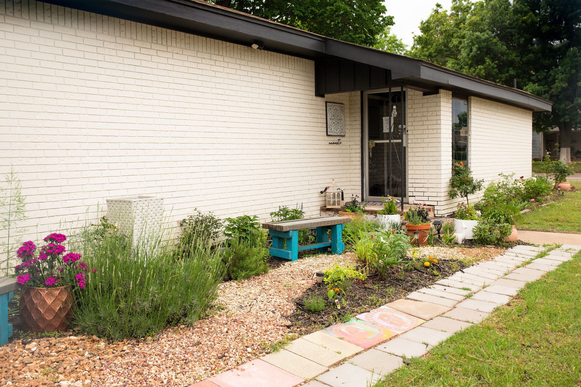 We love to garden!
