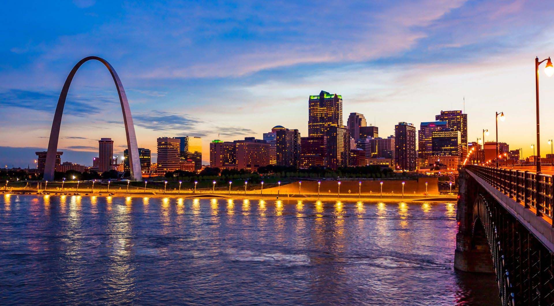 image of St. Louis cityscapre at dusk