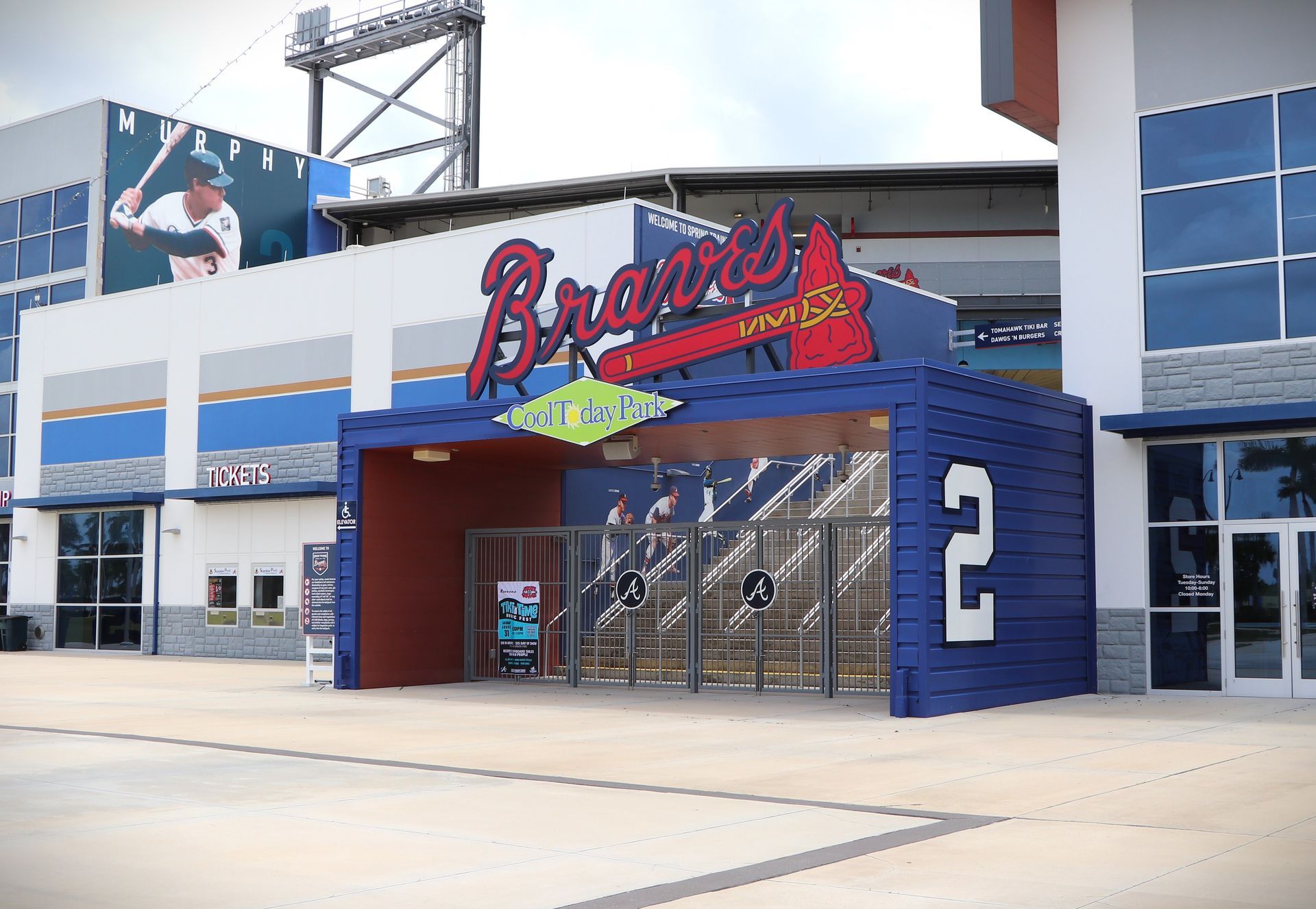 A baseball stadium with a sign that says braves on it