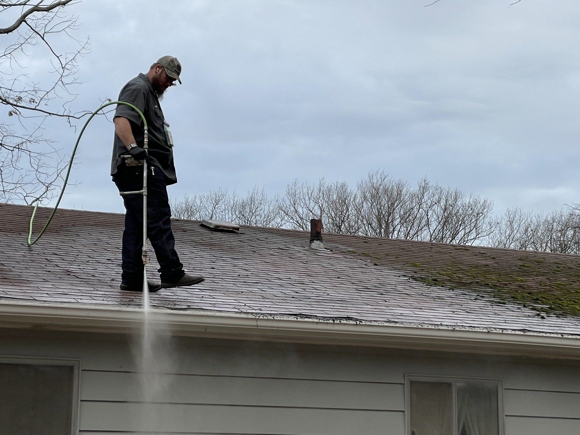 GUTTER & DOWNSPOUT CLEANING - Hydrojet Services