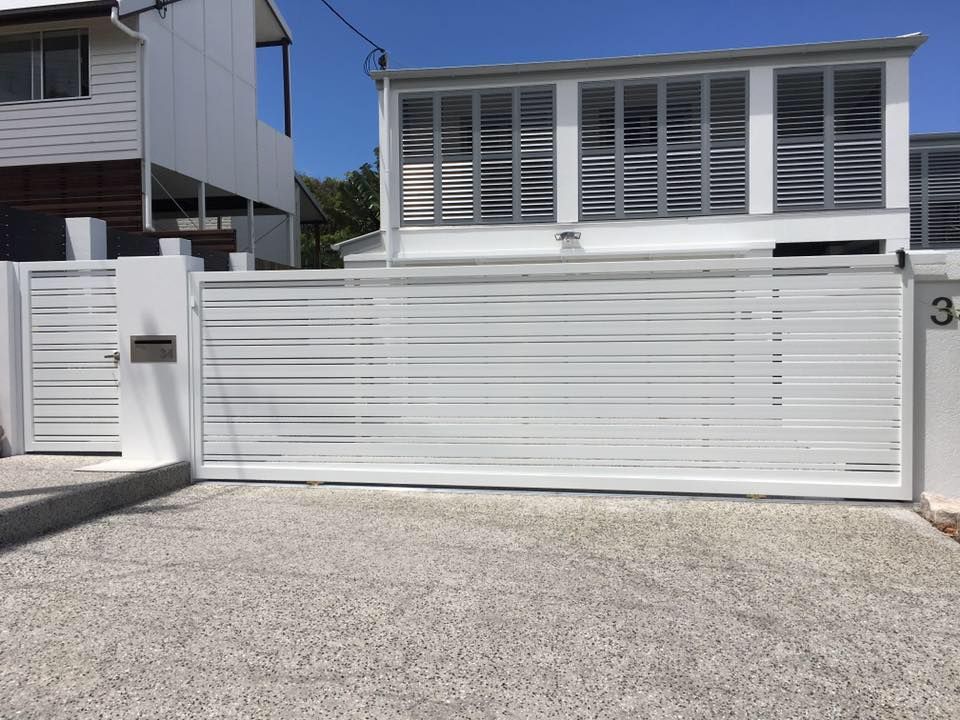 White Horizontal Slat Gate — Sunshine Gates in Buderim, QLD