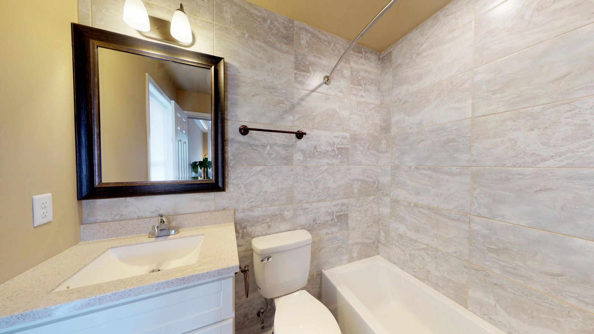 3 Bed 3 Bath 1st Floor Alexander Estates Bathroom