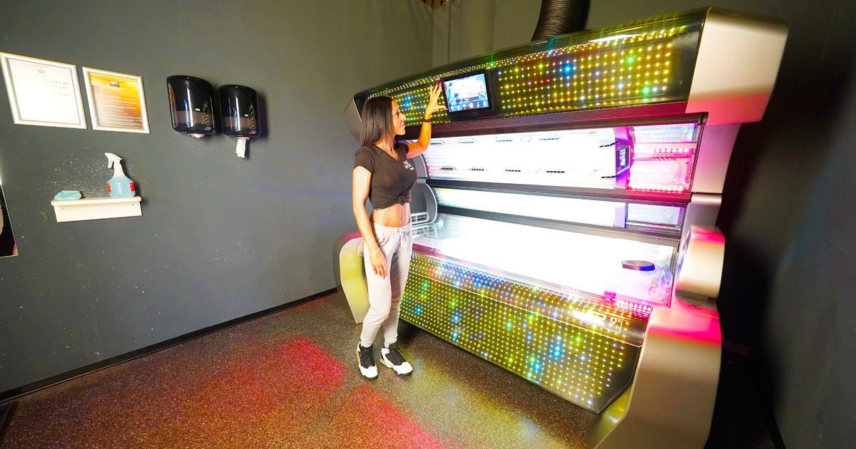 Solarium Winterthur Kabine 2 neue Gesichts Schulterbräuner SunWorld