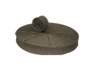 un grande magazzino pieno di molti scaffali .