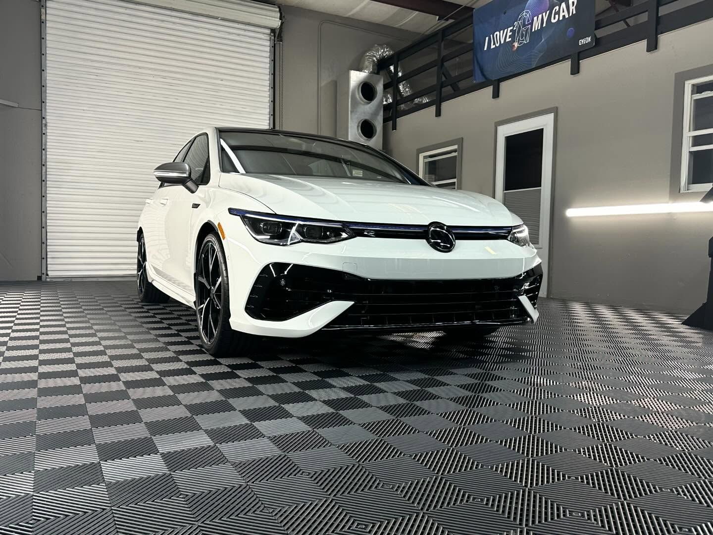 2023 Volkswagen Golf R