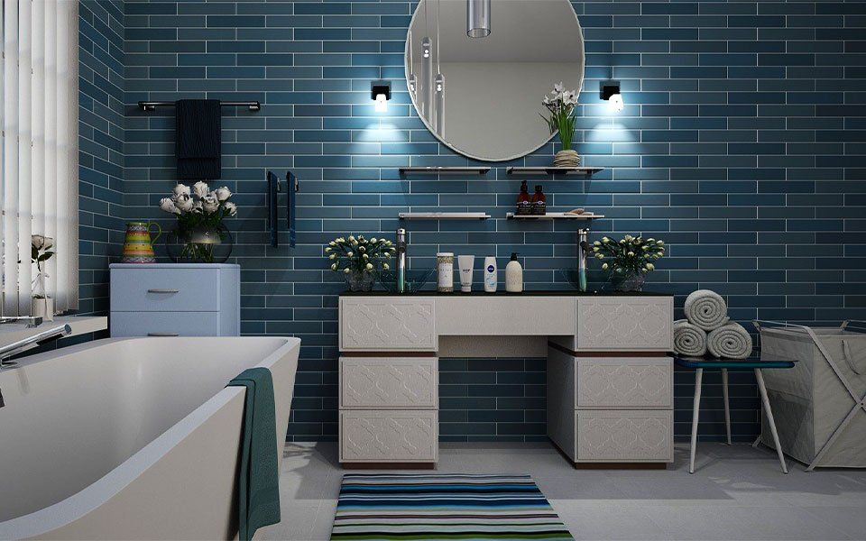 Beatiful kibathroom renovation white and blue luxe