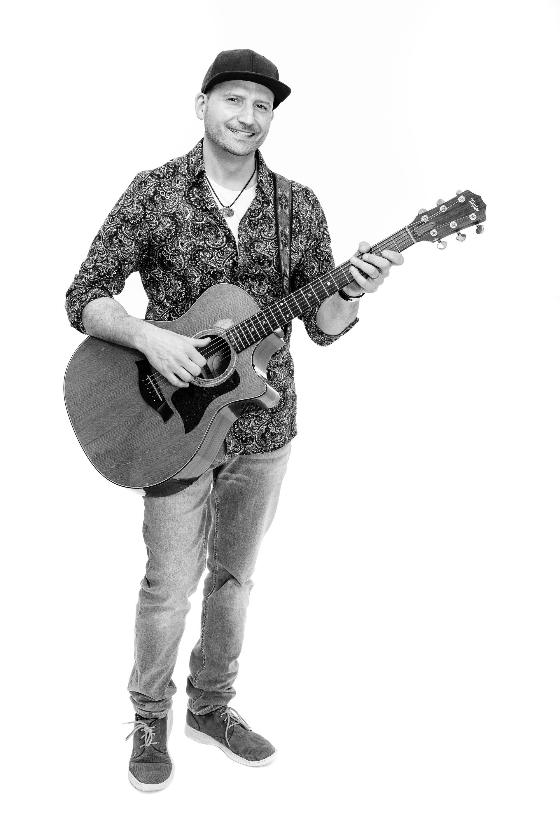 Marc Viola - guitar Instructor