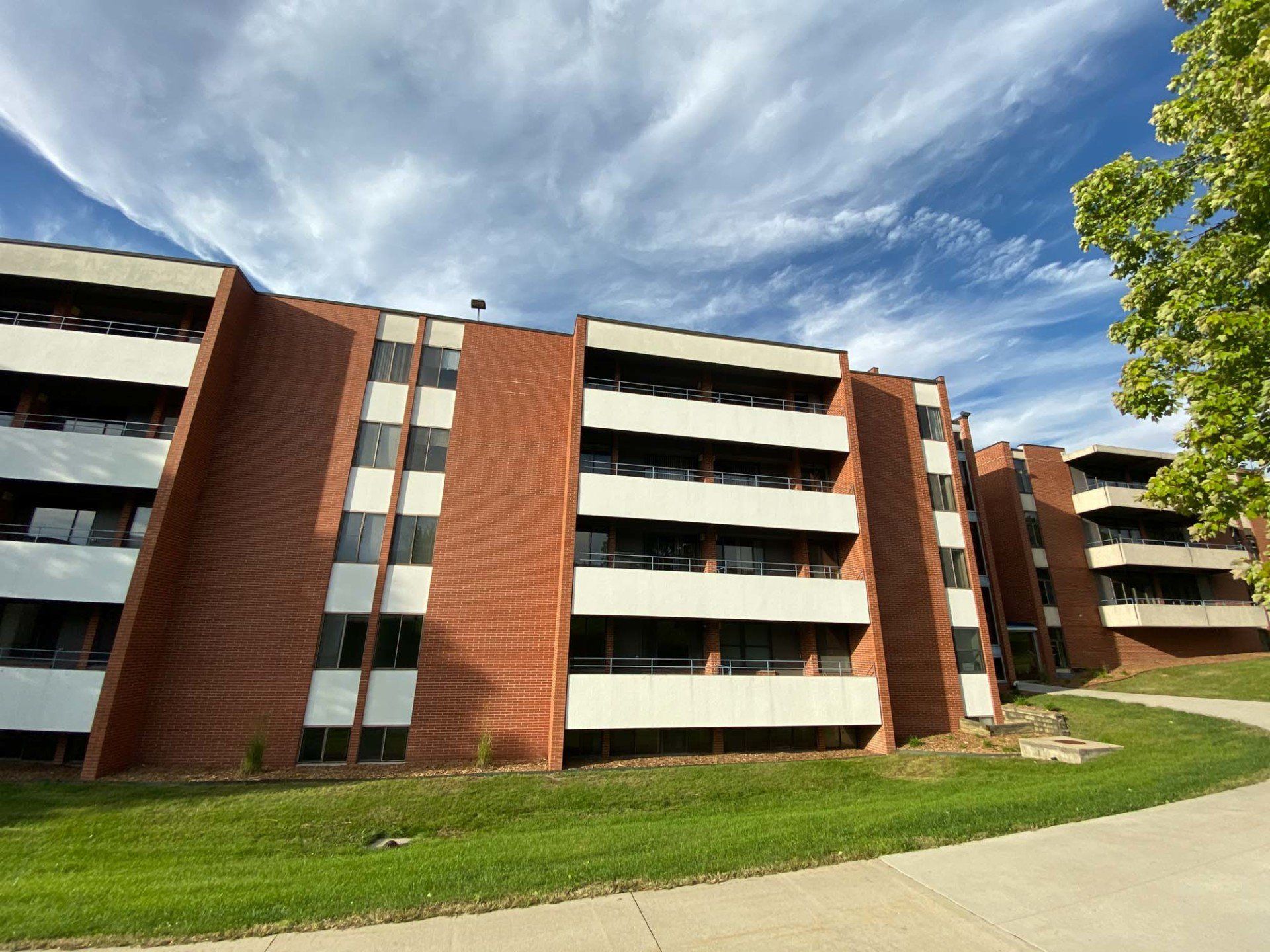 Exterior | The Village @ Gray's Lake Exterior