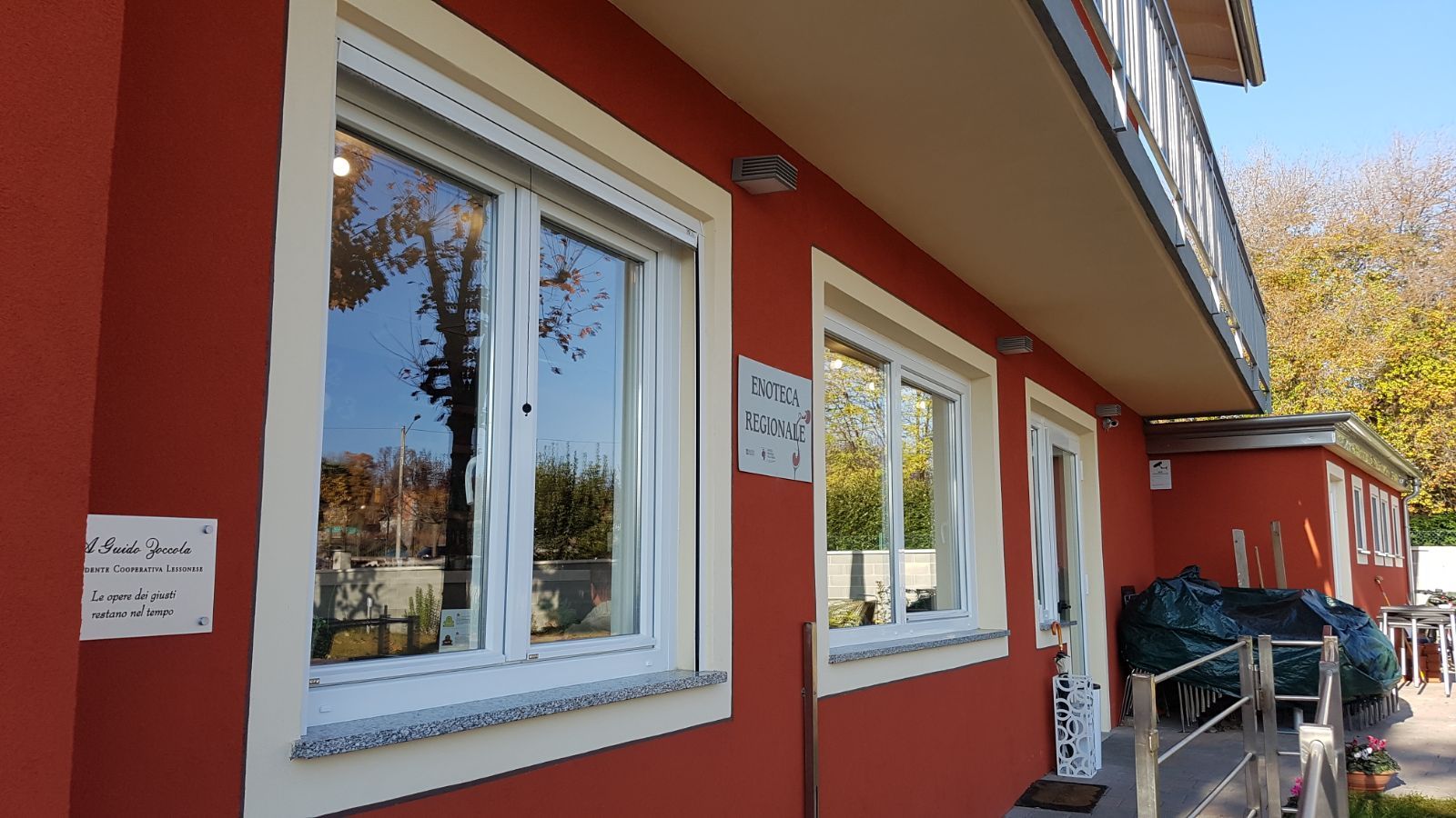 montaggio finestre AFINO-one e zanzariere