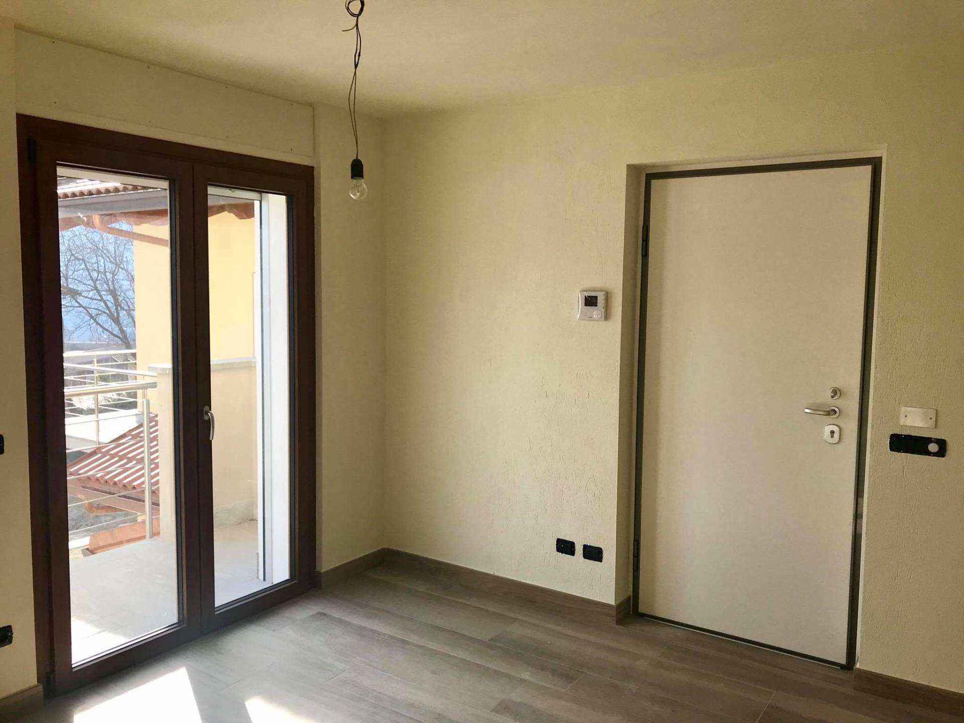 posa serramenti interni