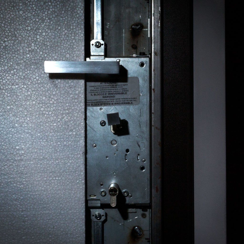 porte con serrature blindate