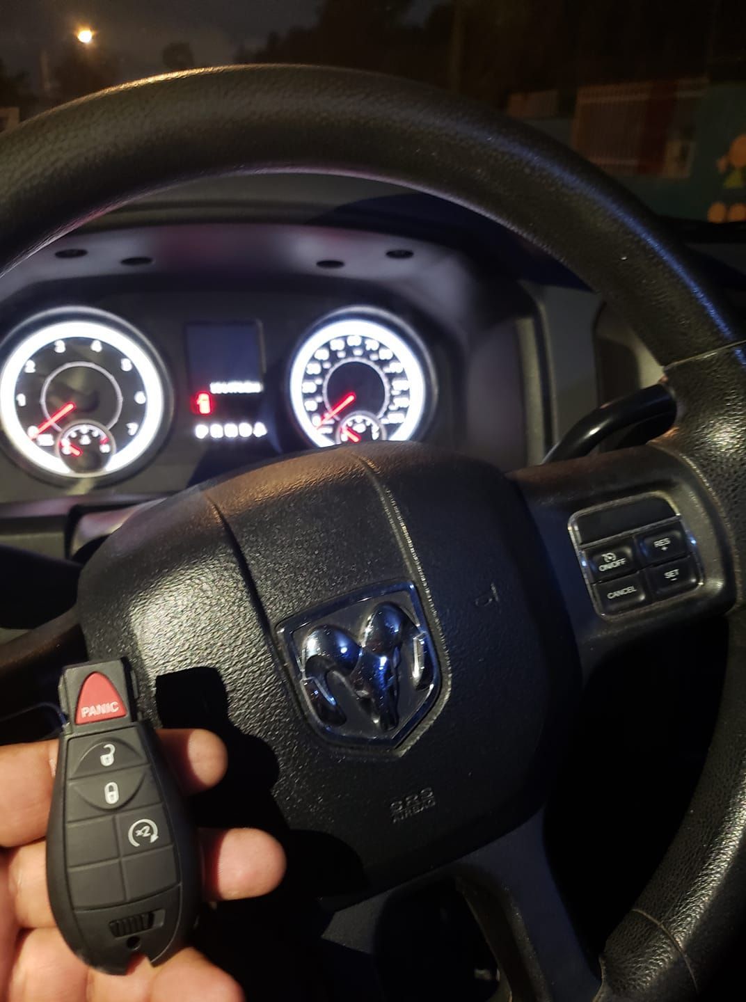 LLAVES Y CERRADURAS AGUILAR - Cambio de combinaciones