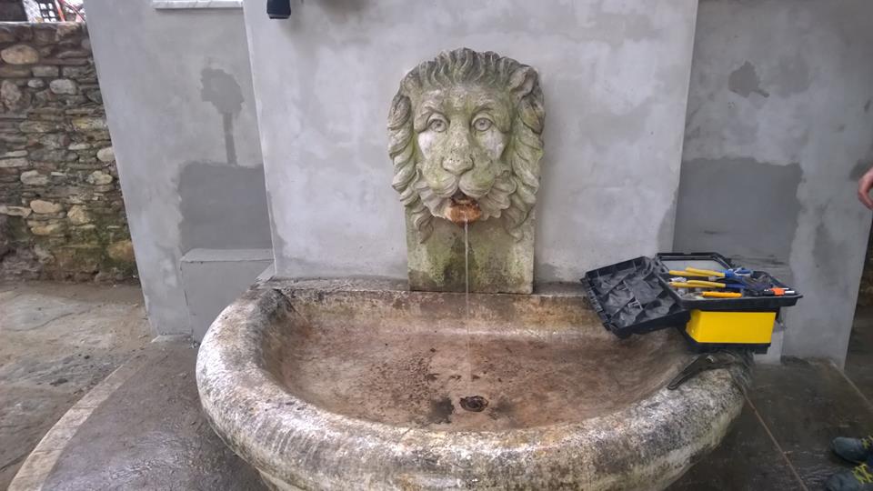 fontana in pietra
