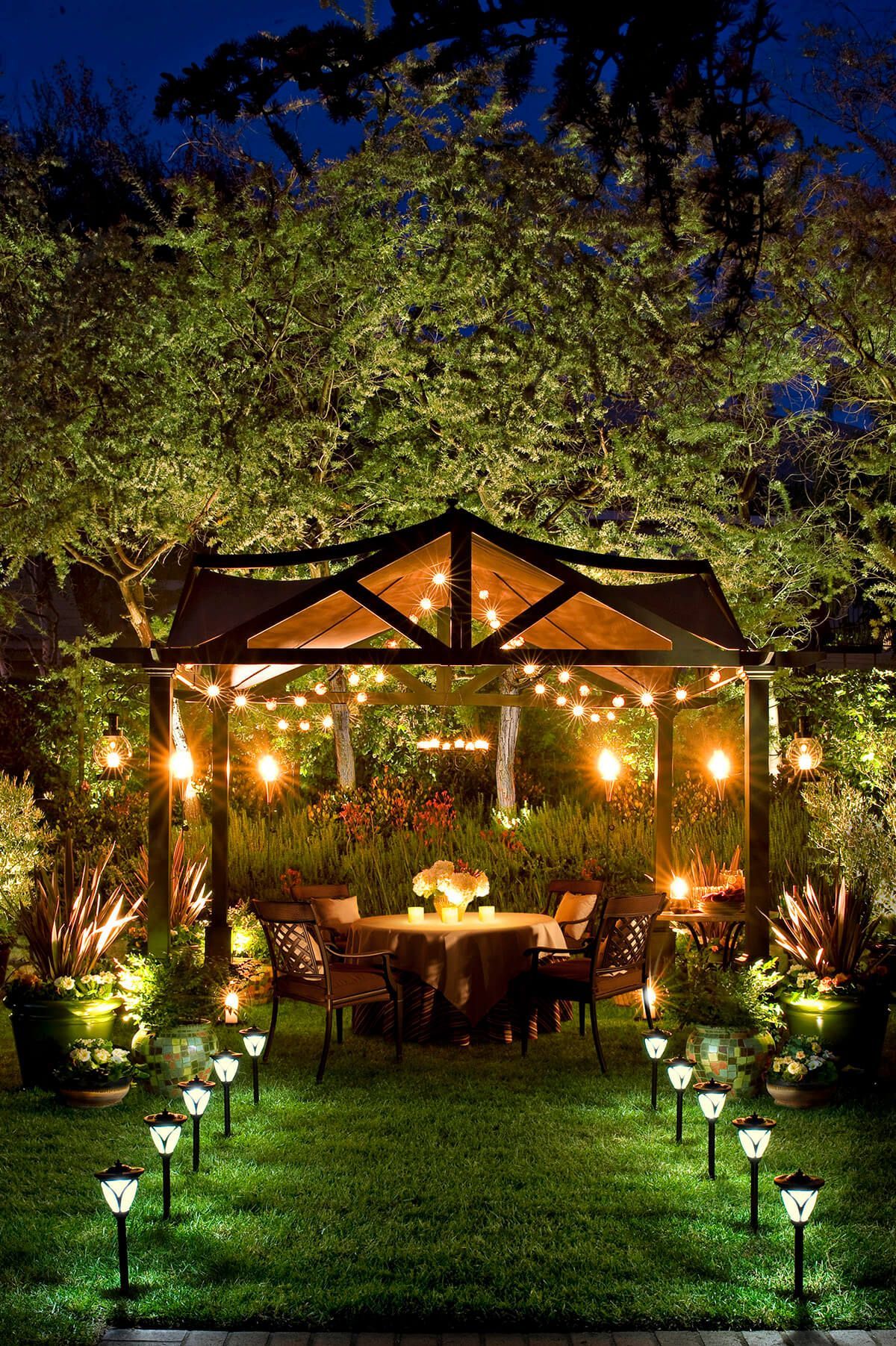 Impressive Outdoor Lighting in Los Angeles County, California